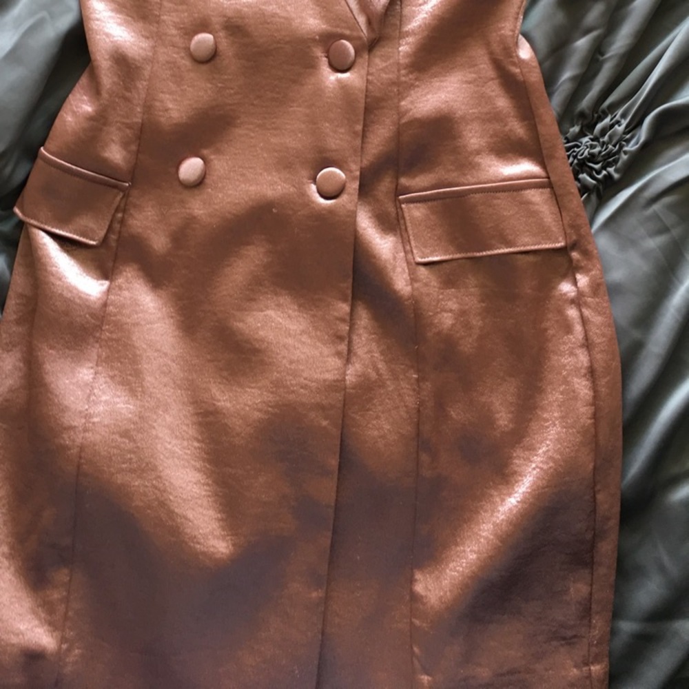 Tuxedo dress. - Picture 4 of 8